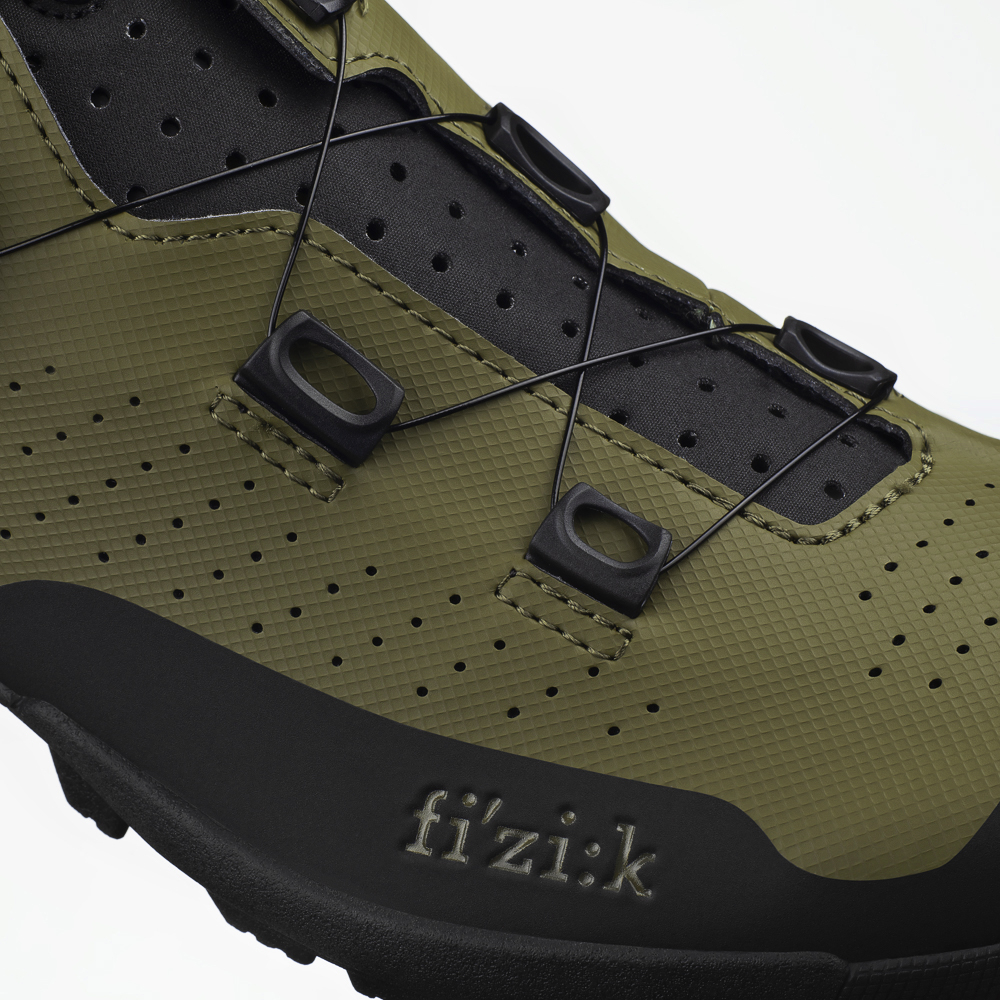 Превью Велообувь Велоботинки для кросс-кантри FIZIK Atlas Army/Black