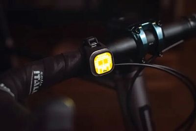 Превью  Велофонарь передний KNOG Blinder Mini Skull (12981)