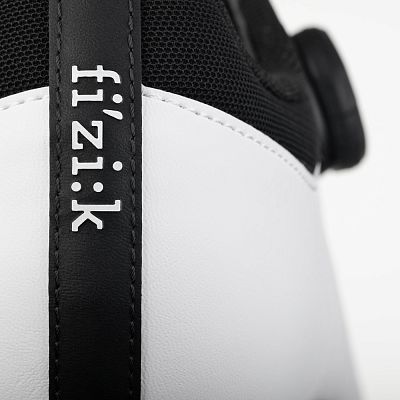 Превью  Велотуфли шоссейные FIZIK Vento Omna Wide White/Black