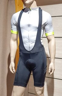 Превью Велотрусы FUNKIERBIKE Belluno Men Pro 17 Panel Bib Shorts С лямками Чёрный